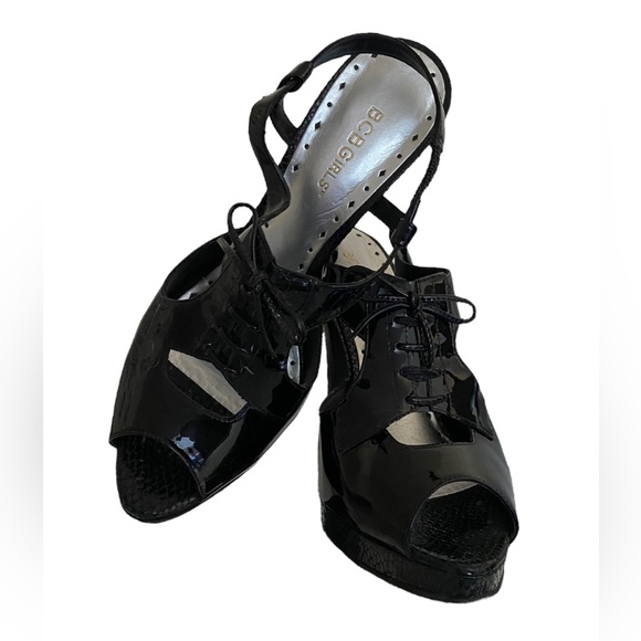 BCBG - BCBGirls womens size 9.5 patent leather Y2K tuxedo style sling back pumps - Picture 2 of 12